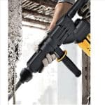 CAT DX28 1100W 5Kg Demolition Hammer - 10J - Image 3